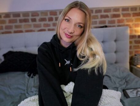 Fiona-Fuchs: Hoodie, Leggings und Kuschelsocken - Bild in Bild - 2 Kameras Special