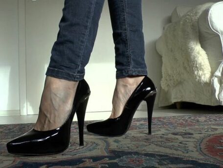 ValenteVictoriaLady: Schwarze High Heels Lackschuhe Vorführung und Joi