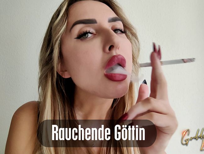 Goddess_Lena: Rauchende Göttin